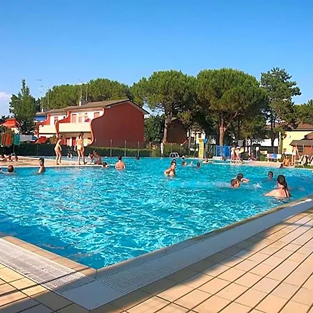 Bright Flat In With Pool - Beahost فندق بيبيوني